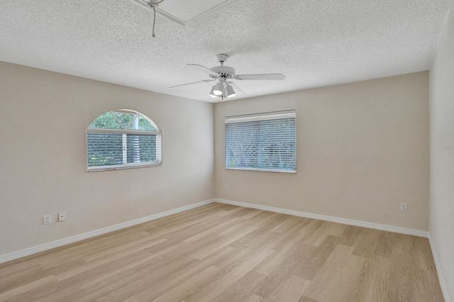 11340 Lakeshore Drive, Cooper City, FL 33026