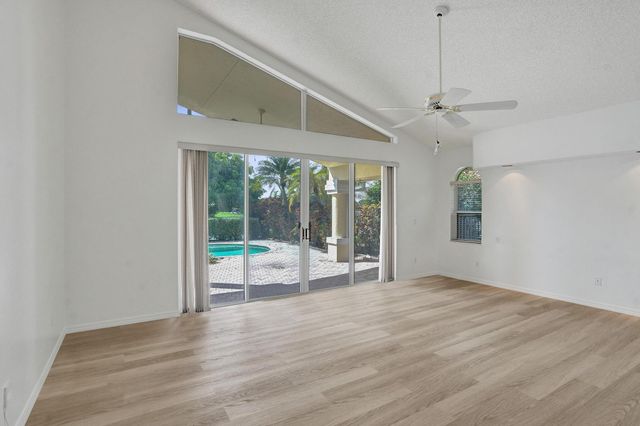 11340 Lakeshore Drive, Cooper City, FL 33026