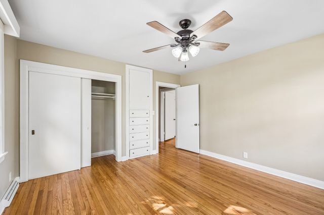 909 Hillcrest Ave, Columbia, TN 38401