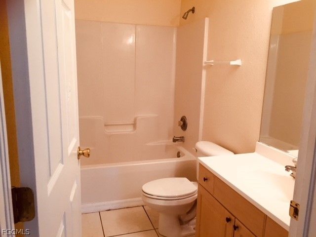 213 Ivan AVE S, Lehigh Acres, FL 33973