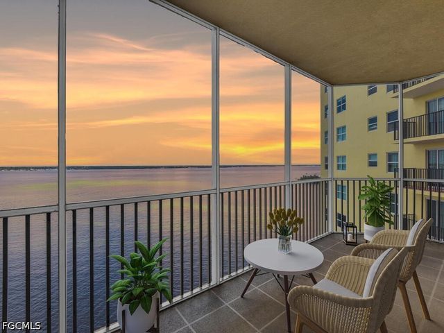 2745 1st ST 1006, Fort Myers, FL 33916