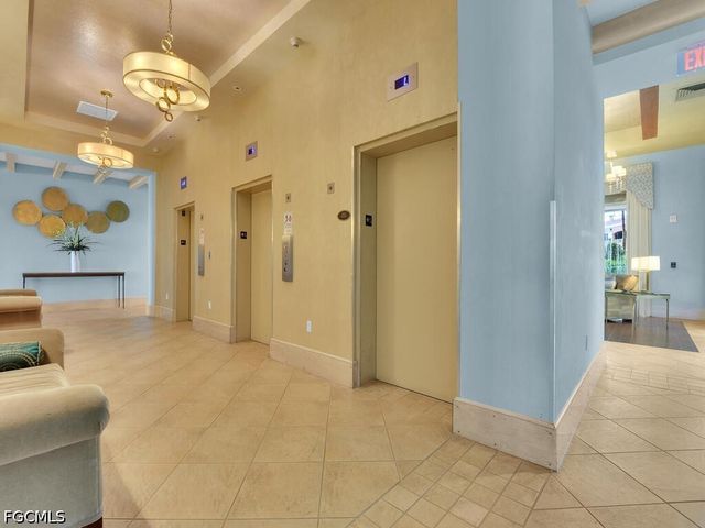2745 1st ST 1006, Fort Myers, FL 33916