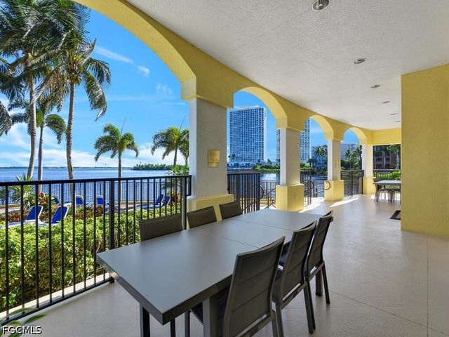 2745 1st ST 1006, Fort Myers, FL 33916
