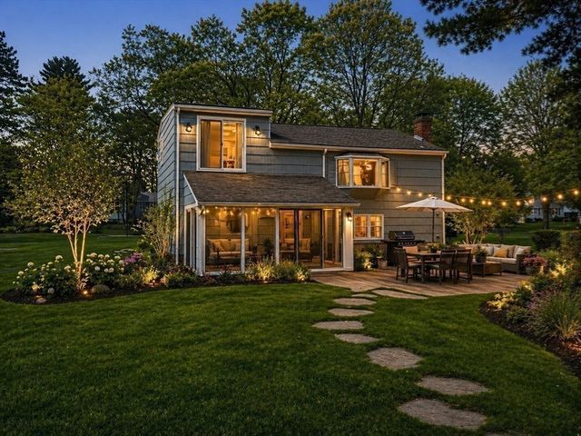 92 Adams Street, Medfield, MA 02052