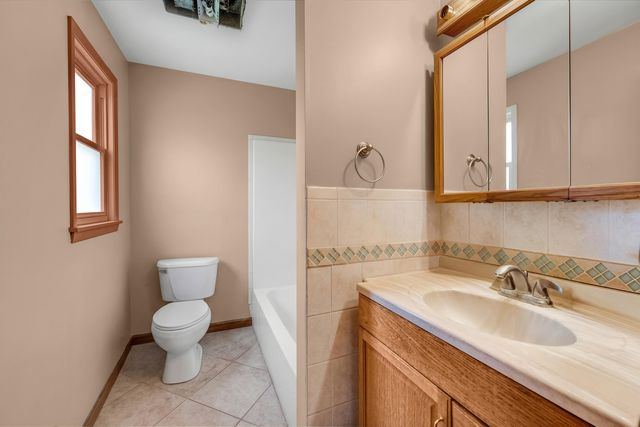 1499 County Road 380, Koshkonong, MO 65692