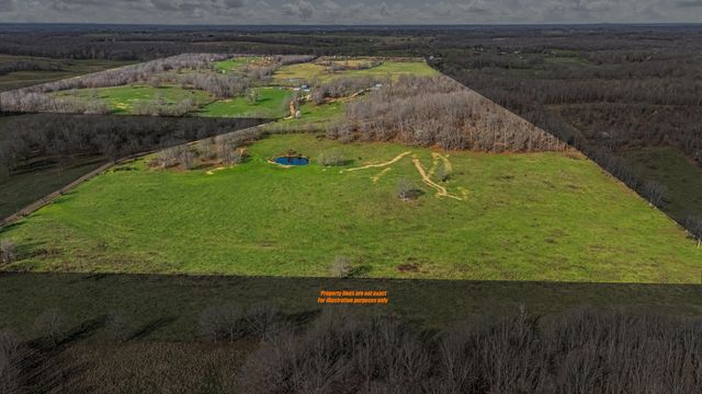 1499 County Road 380, Koshkonong, MO 65692