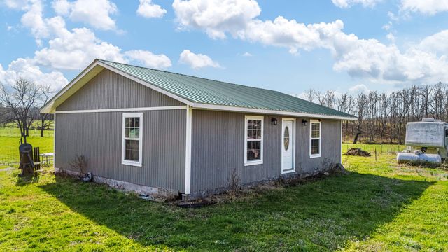 1499 County Road 380, Koshkonong, MO 65692