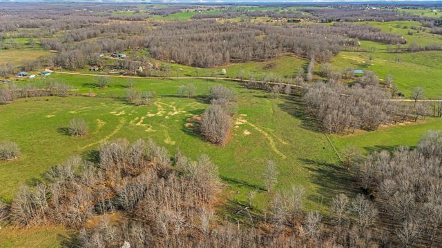 1499 County Road 380, Koshkonong, MO 65692