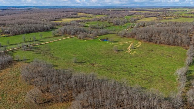 1499 County Road 380, Koshkonong, MO 65692