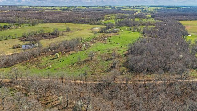 1499 County Road 380, Koshkonong, MO 65692