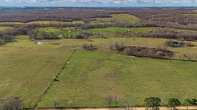 1499 County Road 380, Koshkonong, MO 65692