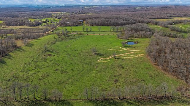 1499 County Road 380, Koshkonong, MO 65692