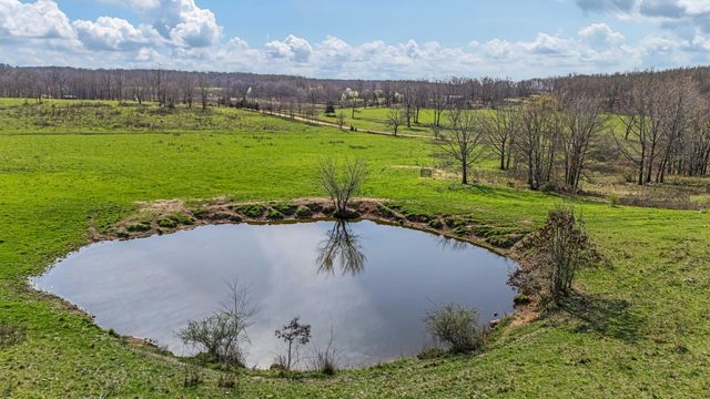 1499 County Road 380, Koshkonong, MO 65692