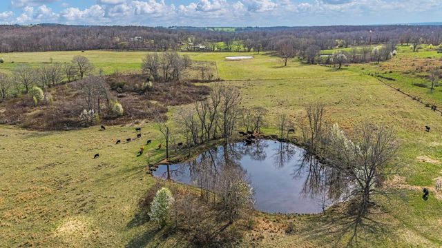 1499 County Road 380, Koshkonong, MO 65692