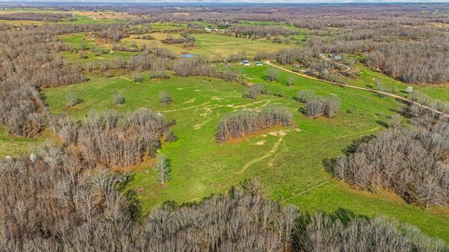 1499 County Road 380, Koshkonong, MO 65692