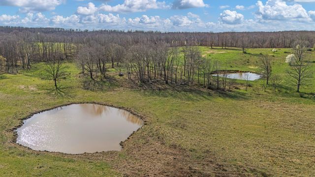 1499 County Road 380, Koshkonong, MO 65692