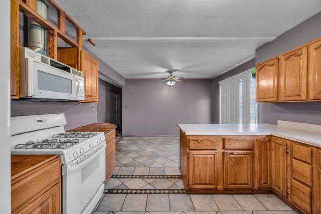 1499 County Road 380, Koshkonong, MO 65692