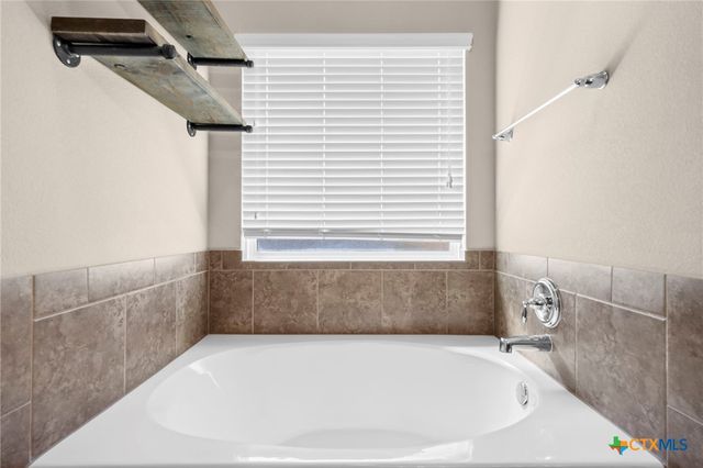 517 Coventry Drive, Temple, TX 76502