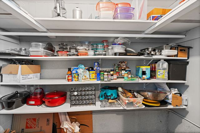 101 Newport Dr, Old Hickory, TN 37138