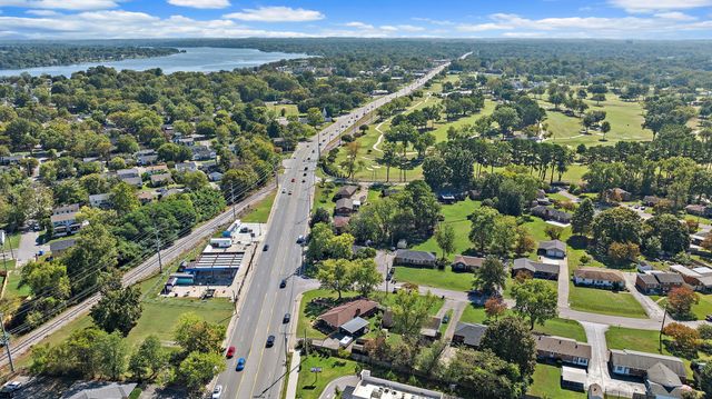 101 Newport Dr, Old Hickory, TN 37138