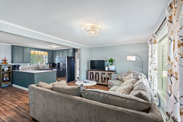 101 Newport Dr, Old Hickory, TN 37138