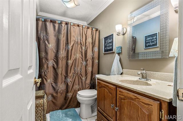 102 Briarwood Circle, Crystal City, MO 63019