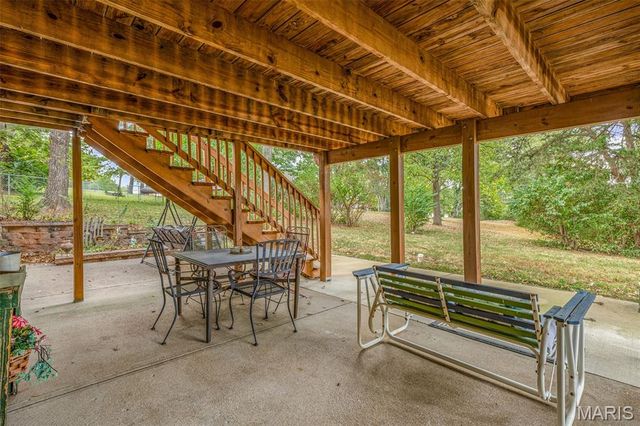 102 Briarwood Circle, Crystal City, MO 63019