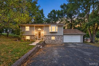 102 Briarwood Circle, Crystal City, MO 63019
