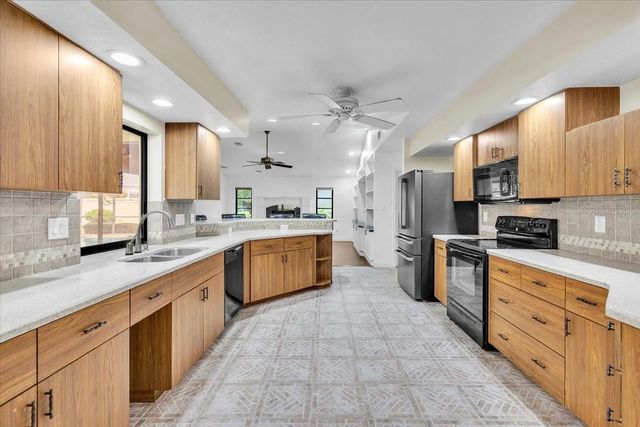 21238 HUBBARD AVENUE, Port Charlotte, FL 33952