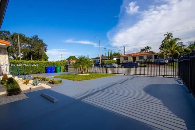 5911 SW 5th Ter B, Miami, FL 33144