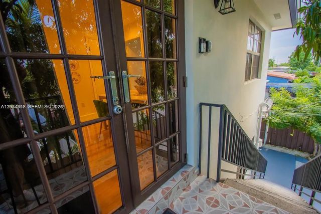 5911 SW 5th Ter B, Miami, FL 33144