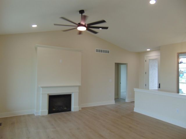 4917 W Calvert St, Wichita, KS 67215