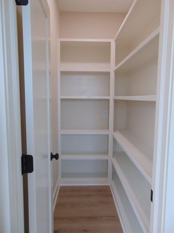 4917 W Calvert St, Wichita, KS 67215