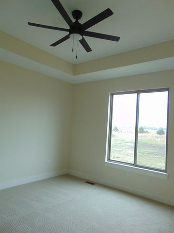 4917 W Calvert St, Wichita, KS 67215