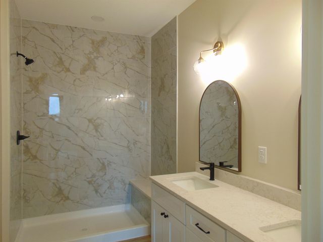 4917 W Calvert St, Wichita, KS 67215