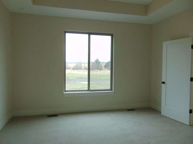 4917 W Calvert St, Wichita, KS 67215