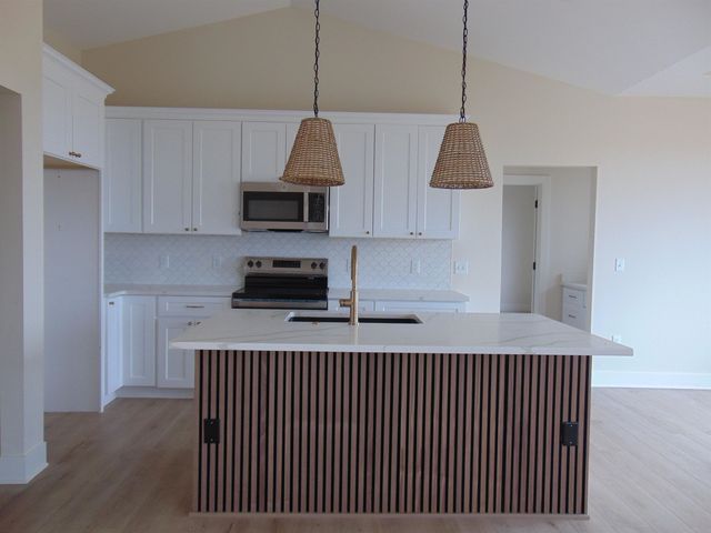 4917 W Calvert St, Wichita, KS 67215