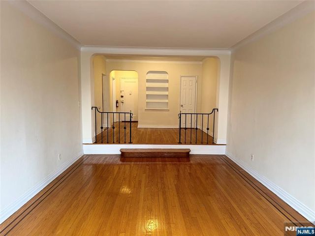 100 Prospect Avenue 2L, Hackensack, NJ 07601