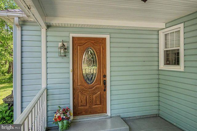 1010 RED LION RD, New Castle, DE 19720