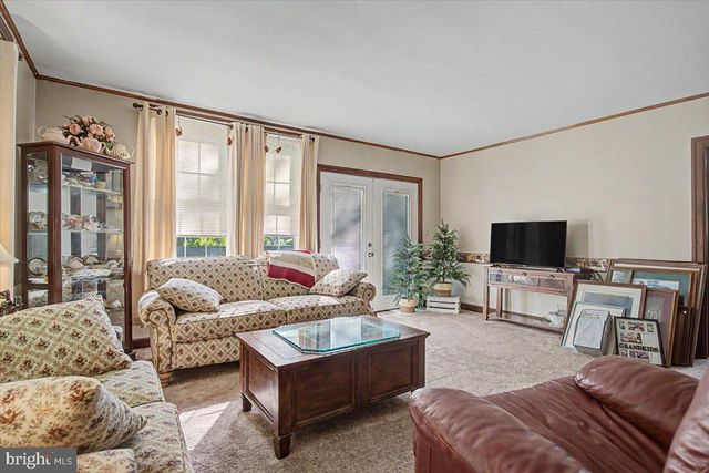 1010 RED LION RD, New Castle, DE 19720