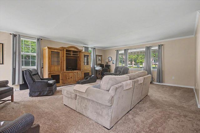 1010 RED LION RD, New Castle, DE 19720