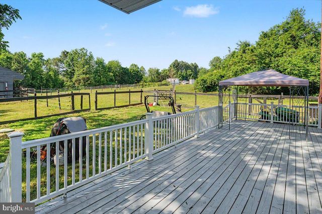 1010 RED LION RD, New Castle, DE 19720