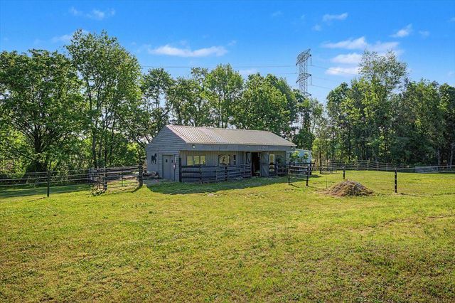 1010 RED LION RD, New Castle, DE 19720