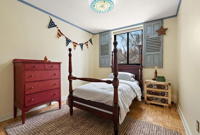 1912 Dupont Avenue S 103, Minneapolis, MN 55403