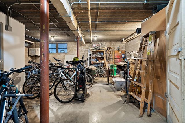 1912 Dupont Avenue S 103, Minneapolis, MN 55403