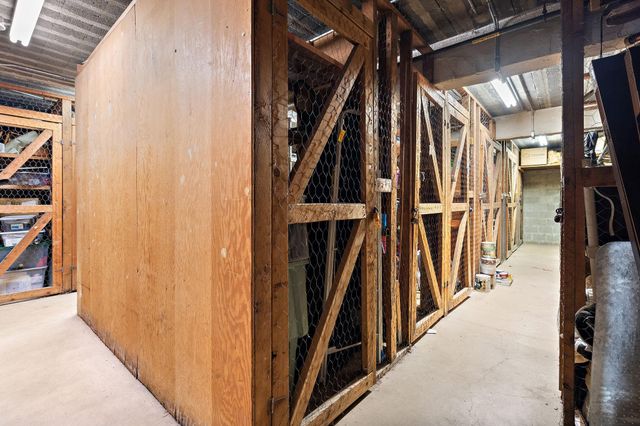 1912 Dupont Avenue S 103, Minneapolis, MN 55403