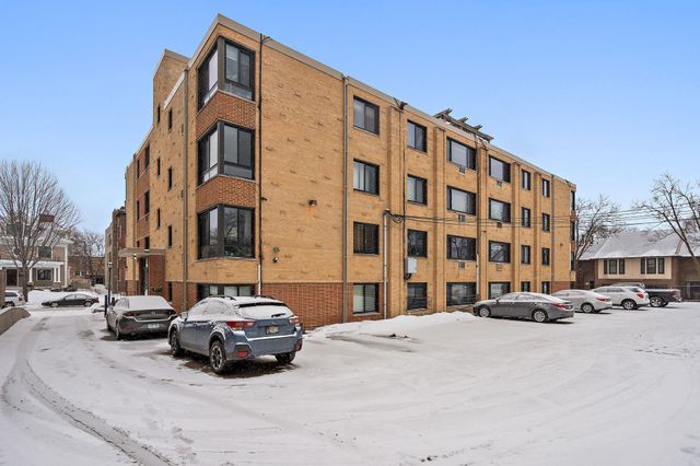 1912 Dupont Avenue S 103, Minneapolis, MN 55403