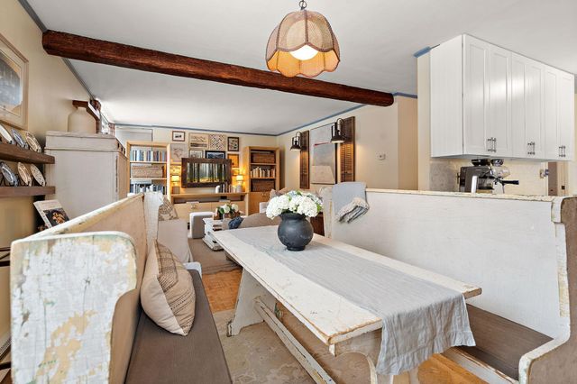 1912 Dupont Avenue S 103, Minneapolis, MN 55403