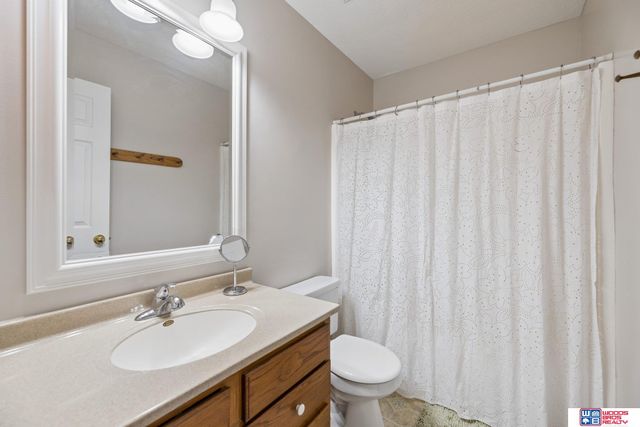 158 W Lombard Drive, Lincoln, NE 68521