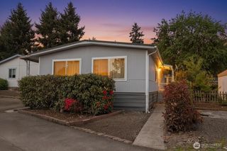 7301 NE 175th Street #215, Kenmore, WA 98028